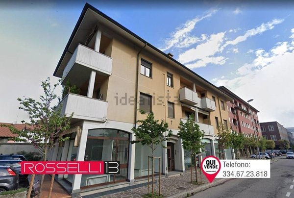 negozio in vendita a Parabiago