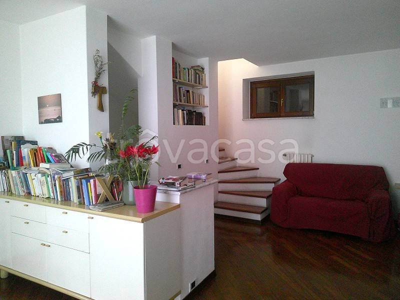 casa indipendente in vendita a Parabiago