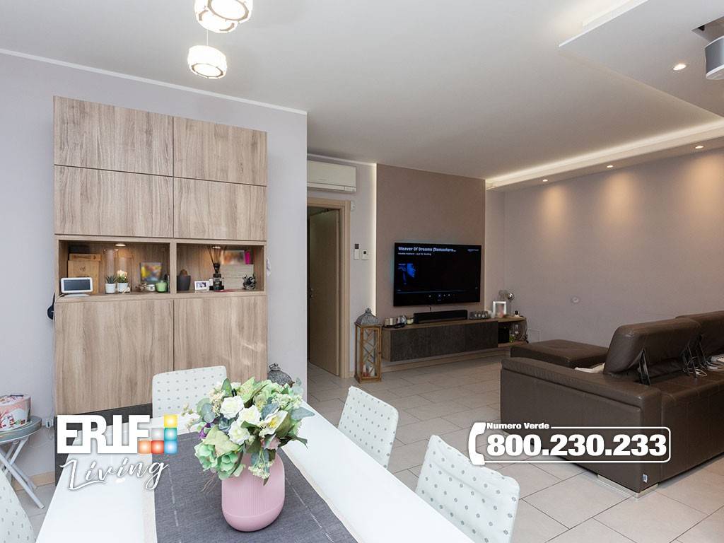 casa indipendente in vendita a Parabiago