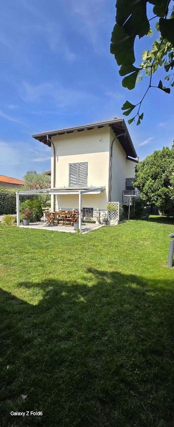 casa indipendente in vendita a Parabiago