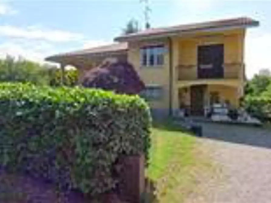 casa indipendente in vendita a Parabiago
