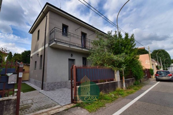 casa indipendente in vendita a Parabiago