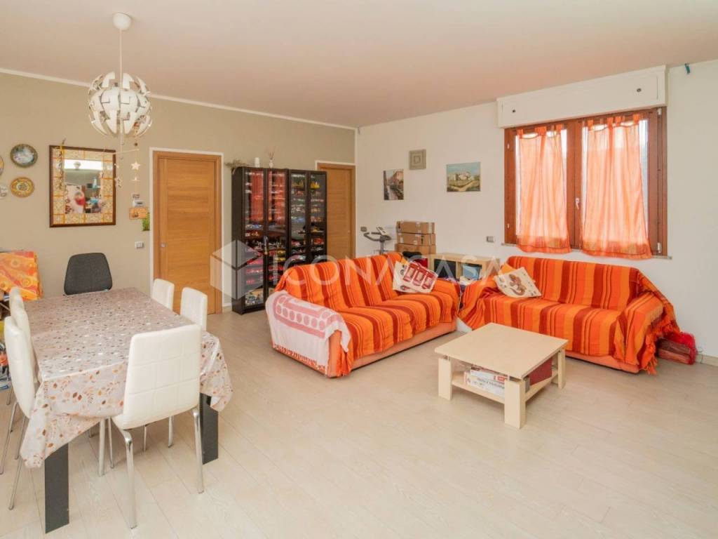 casa indipendente in vendita a Parabiago