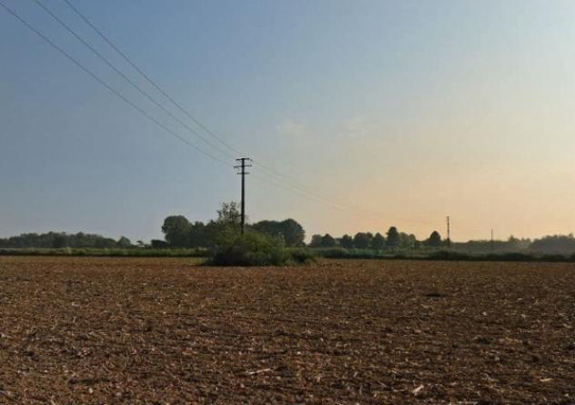 terreno edificabile in vendita a Parabiago