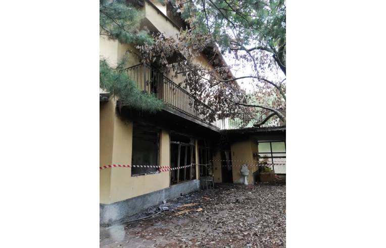 casa indipendente in vendita a Parabiago