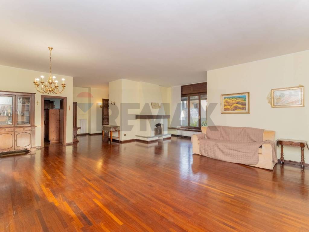 casa indipendente in vendita a Parabiago