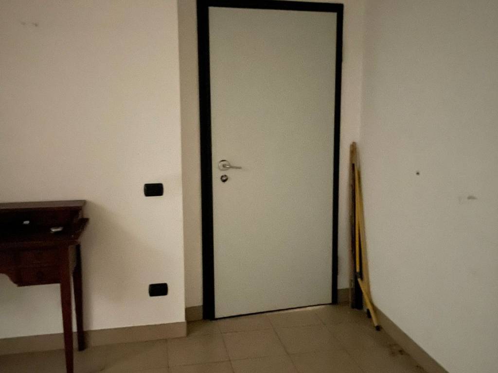 negozio in vendita a Parabiago