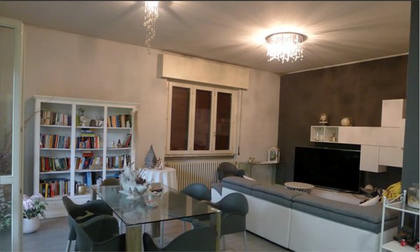 casa indipendente in vendita a Parabiago