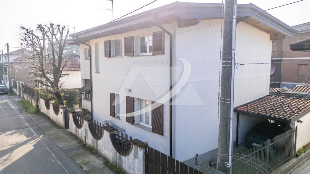 casa indipendente in vendita a Parabiago