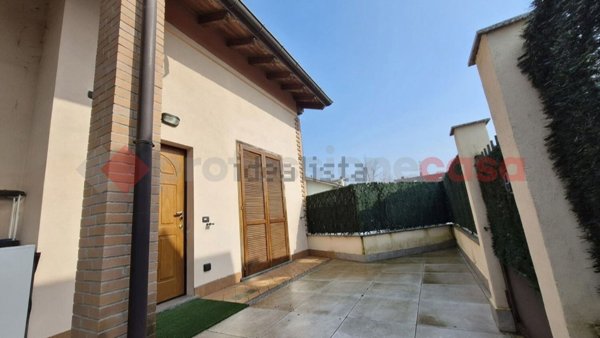 casa indipendente in vendita a Parabiago