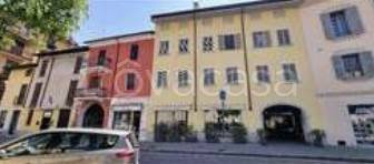 negozio in vendita a Parabiago