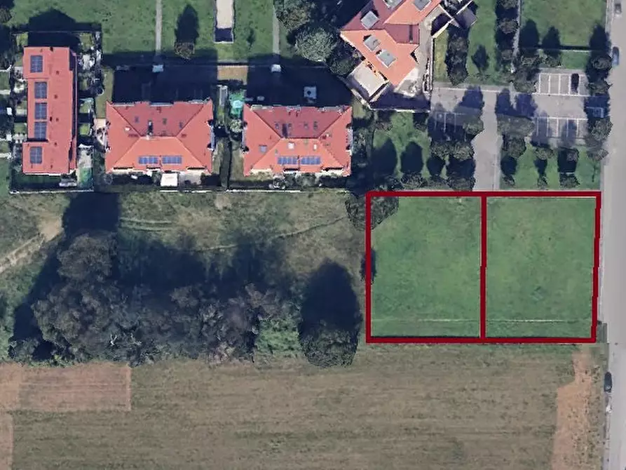 terreno edificabile in vendita a Parabiago