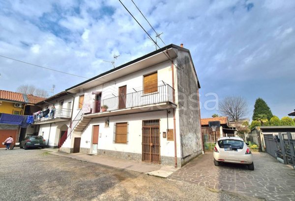 casa indipendente in vendita a Parabiago