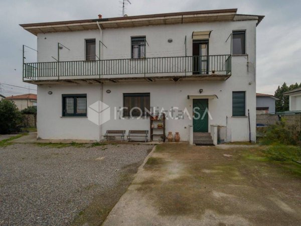 casa indipendente in vendita a Parabiago