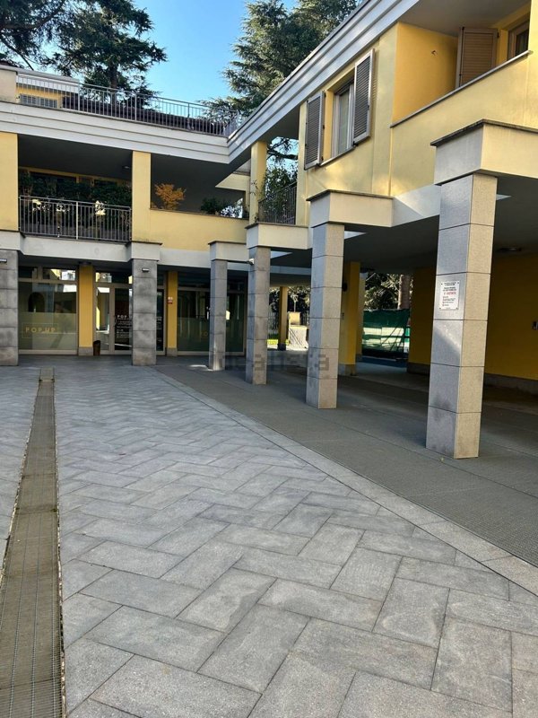 ufficio in vendita a Parabiago