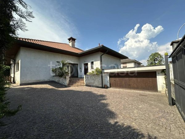 casa indipendente in vendita a Parabiago