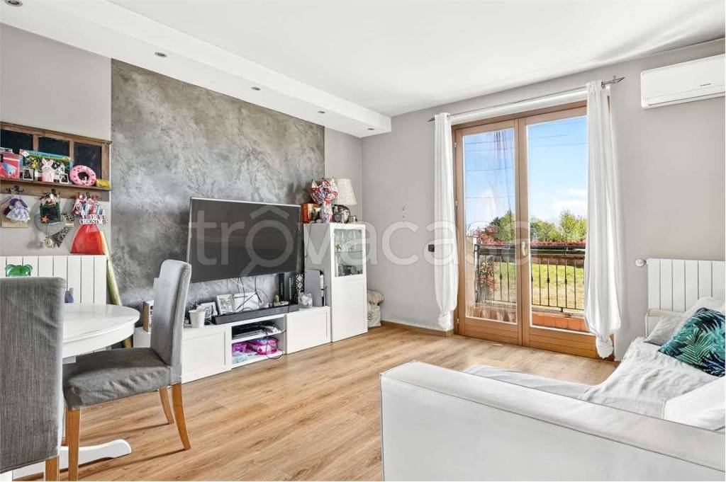 casa indipendente in vendita a Parabiago