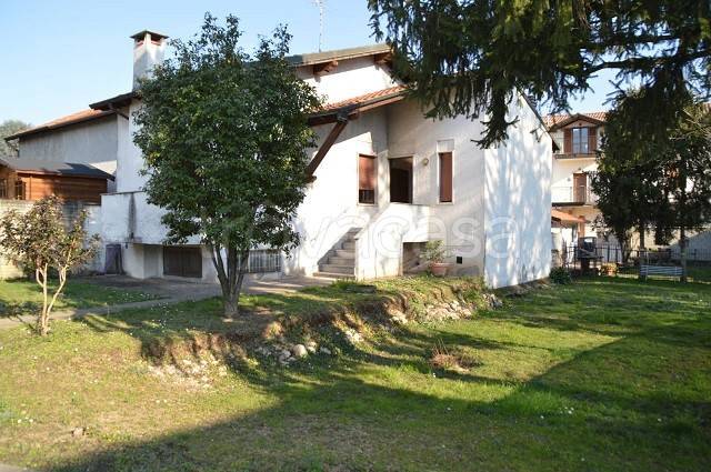 casa indipendente in vendita a Parabiago
