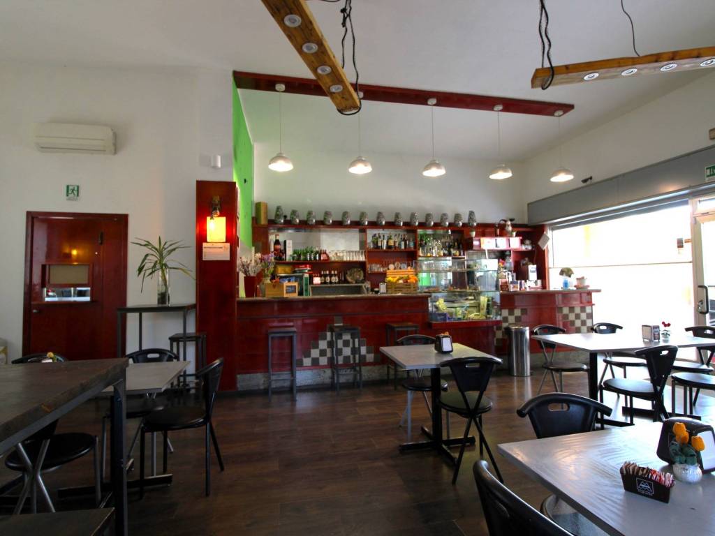 negozio in vendita a Parabiago