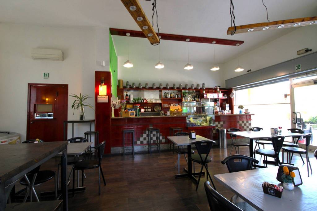 negozio in vendita a Parabiago
