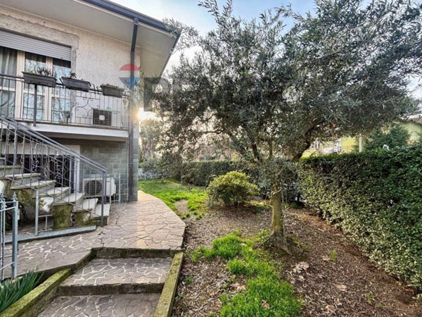 casa indipendente in vendita a Parabiago