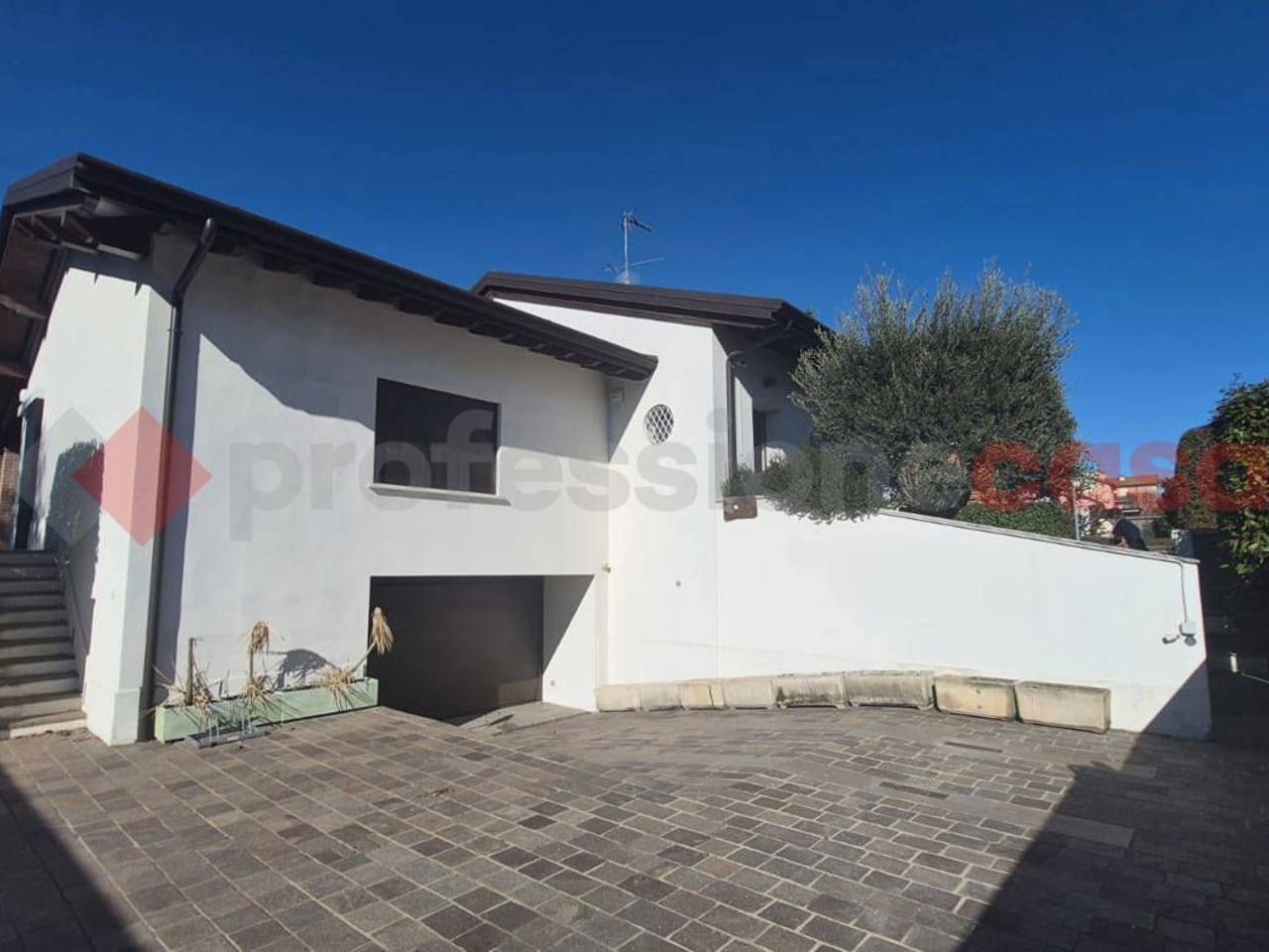 casa indipendente in vendita a Parabiago