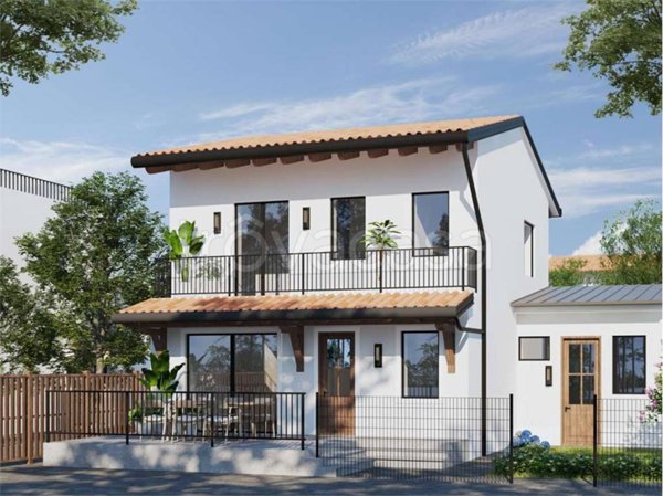 casa indipendente in vendita a Parabiago