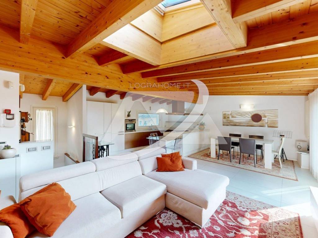 casa indipendente in vendita a Parabiago