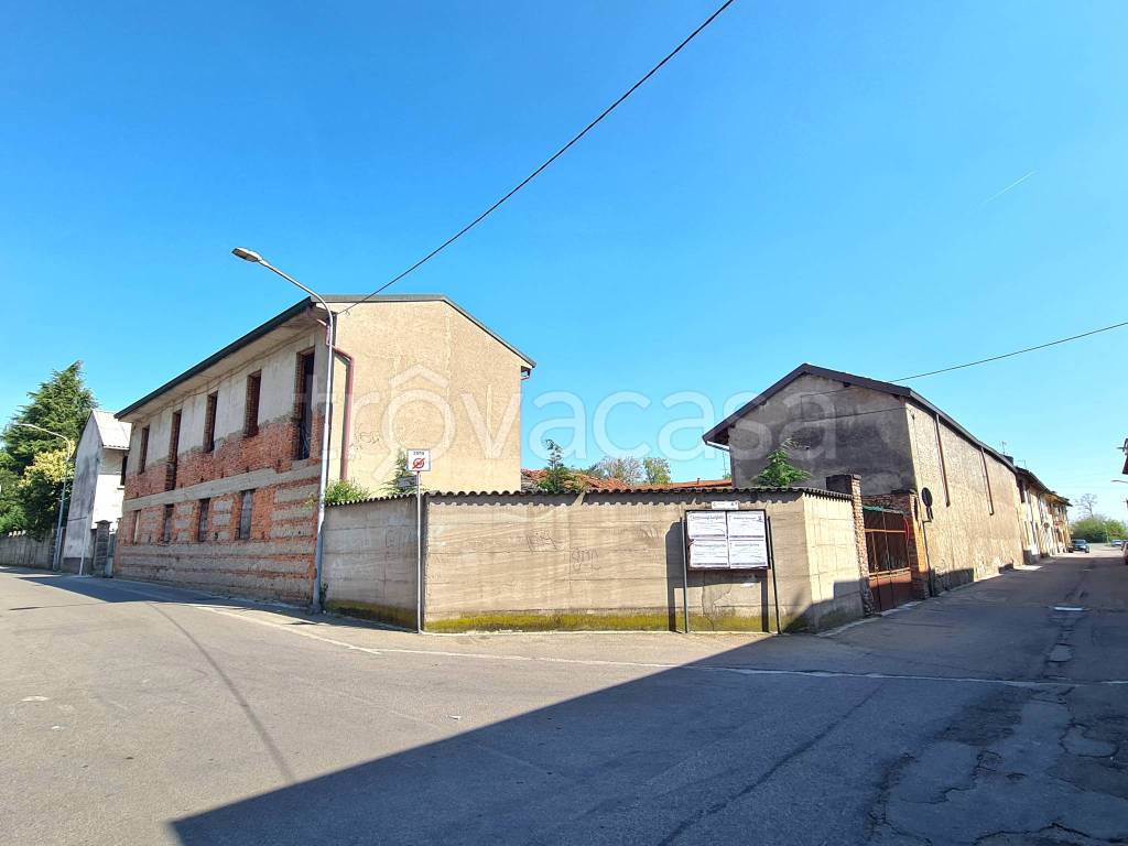 casa indipendente in vendita a Parabiago