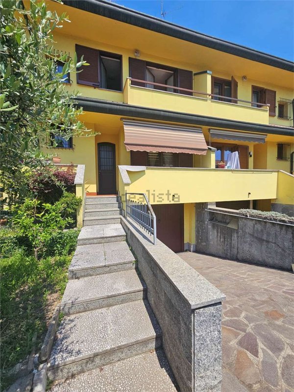 casa indipendente in vendita a Parabiago