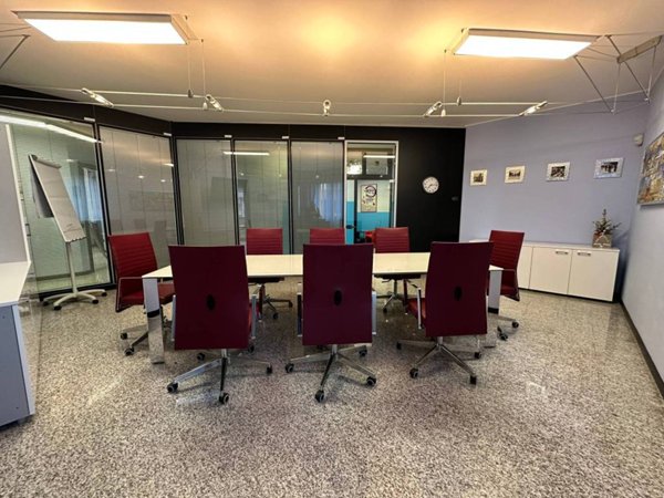 ufficio in vendita a Parabiago