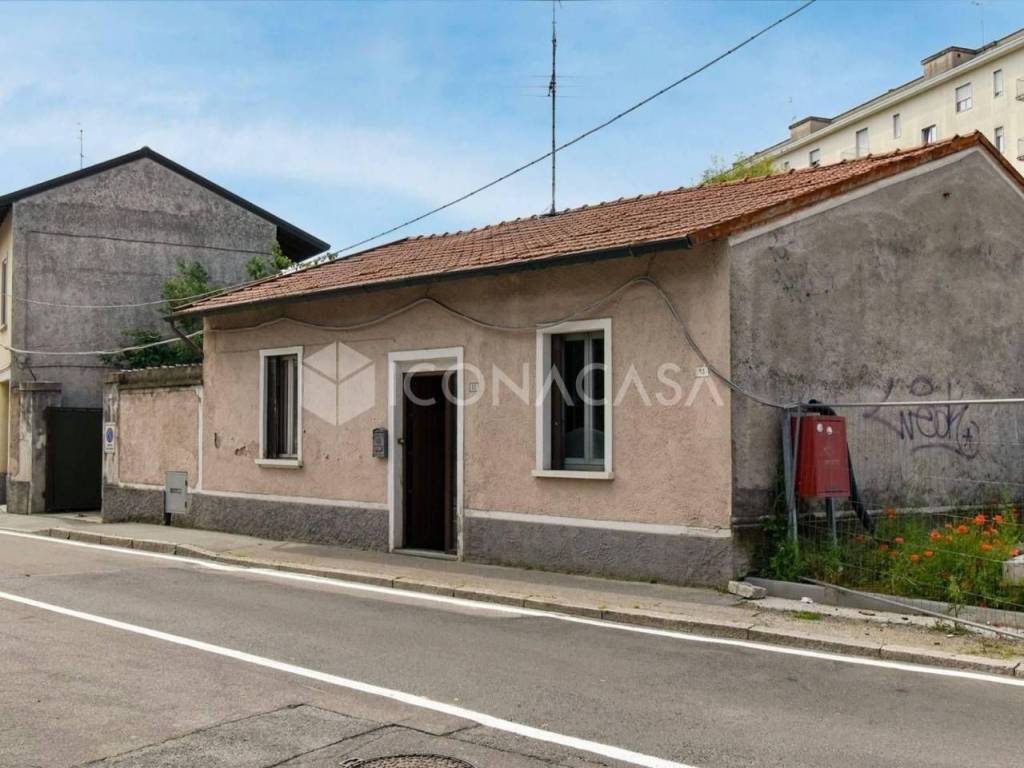 casa indipendente in vendita a Parabiago