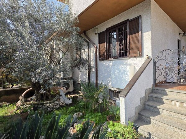 casa indipendente in vendita a Parabiago
