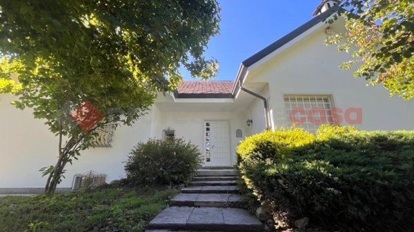 casa indipendente in vendita a Parabiago