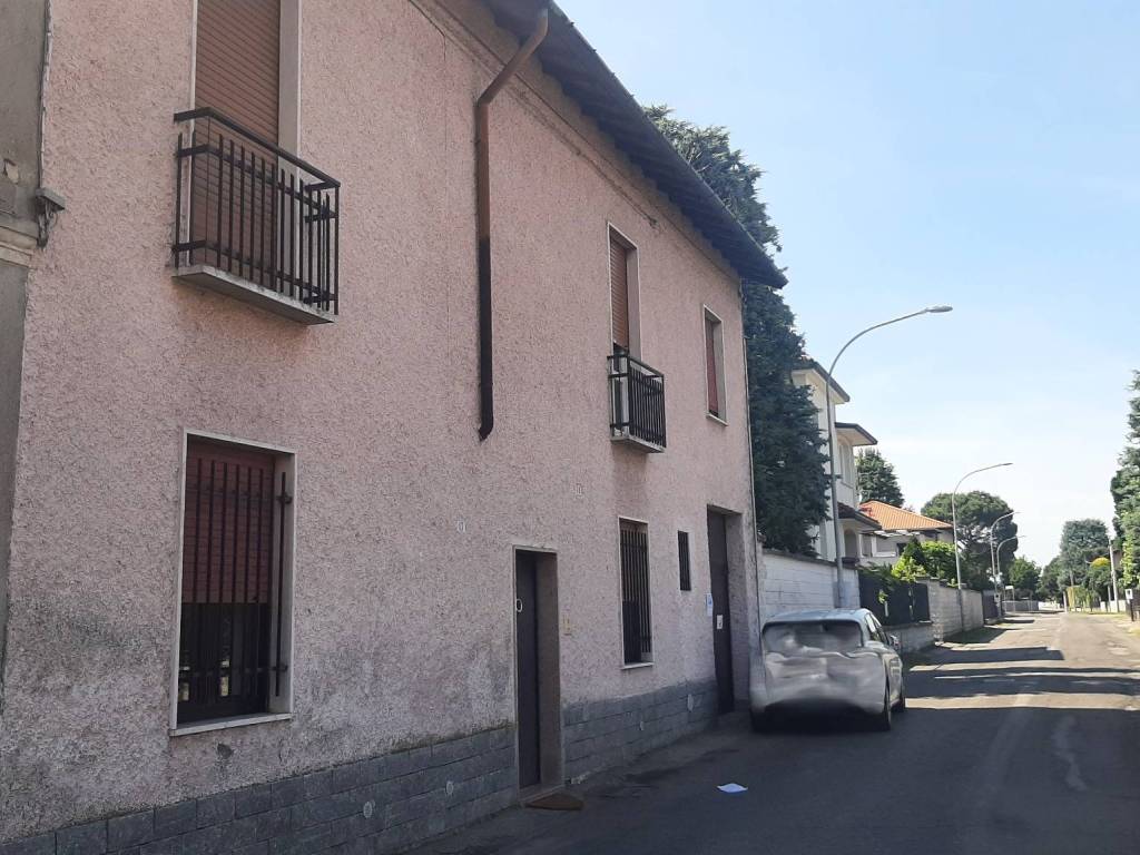 casa indipendente in vendita a Parabiago