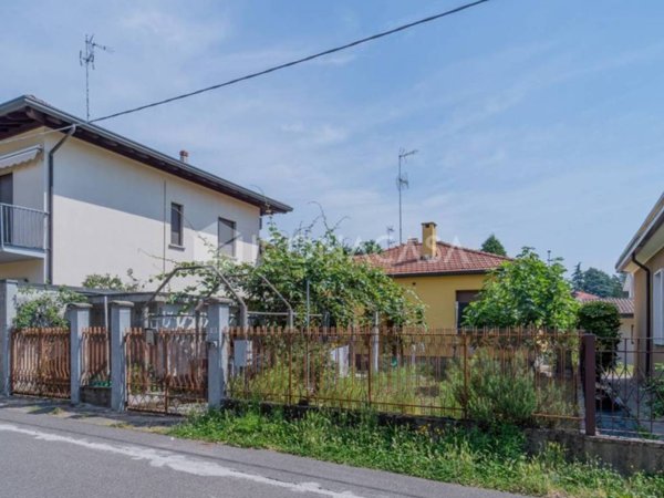 casa indipendente in vendita a Parabiago