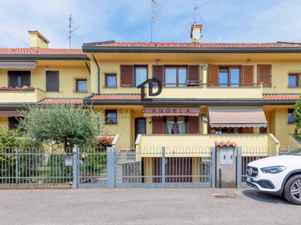 casa indipendente in vendita a Parabiago