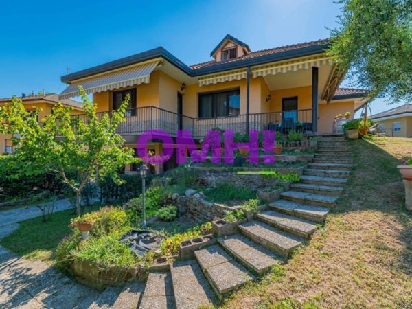 casa indipendente in vendita a Parabiago