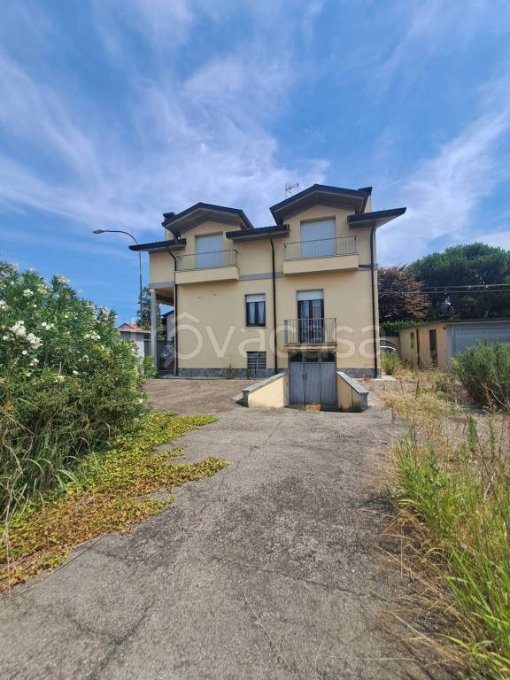 casa indipendente in vendita a Parabiago