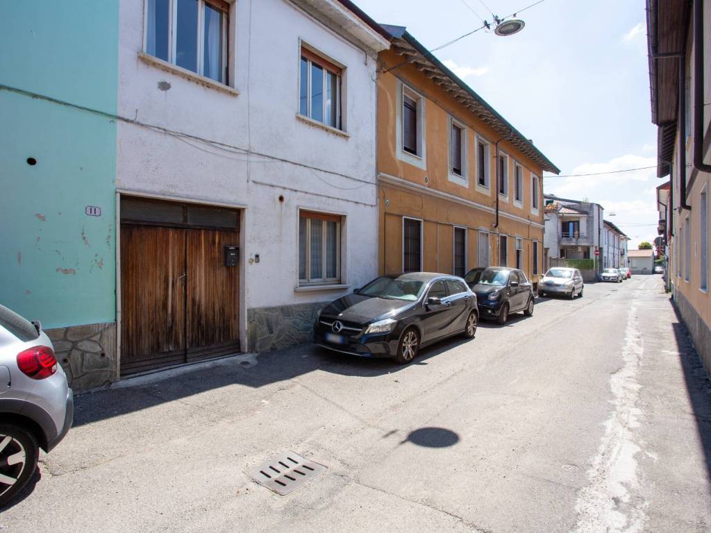 casa indipendente in vendita a Parabiago
