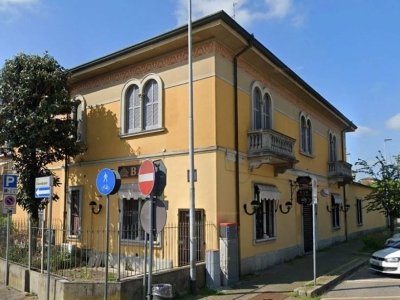 negozio in vendita a Paullo