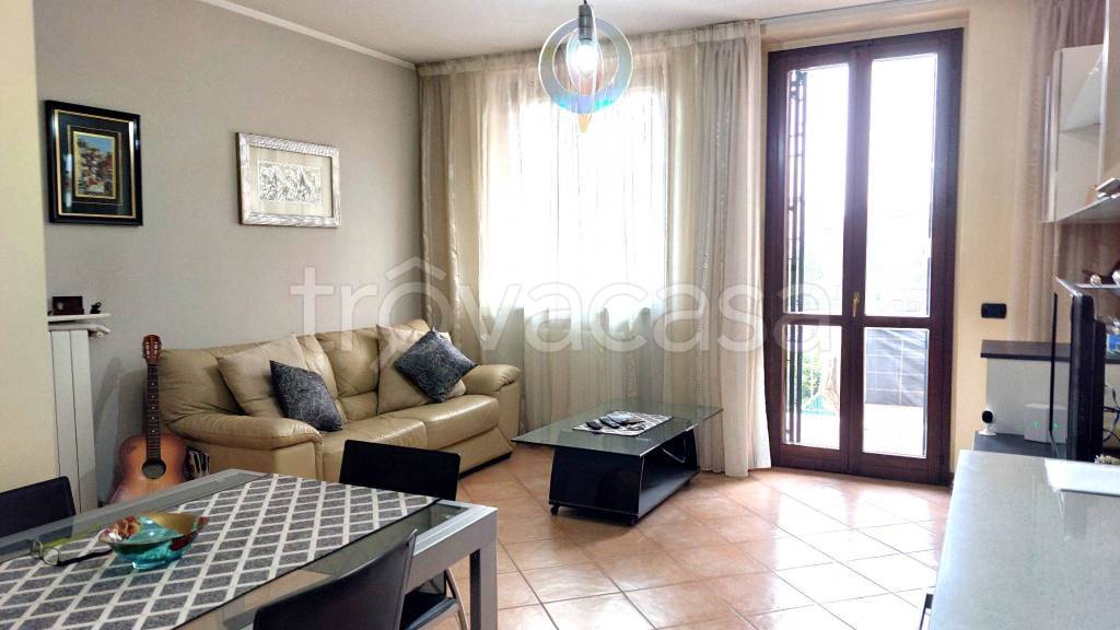 appartamento in vendita a Paullo in zona Paullo Centro