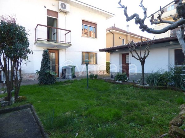casa indipendente in vendita a Paullo in zona Paullo Centro