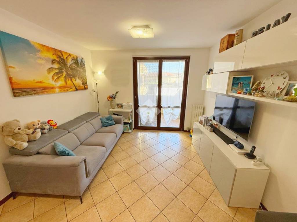 appartamento in vendita a Paullo in zona Paullo Centro