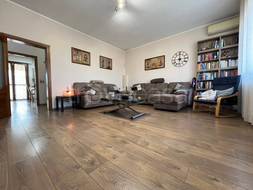 appartamento in vendita a Paullo in zona Paullo Centro