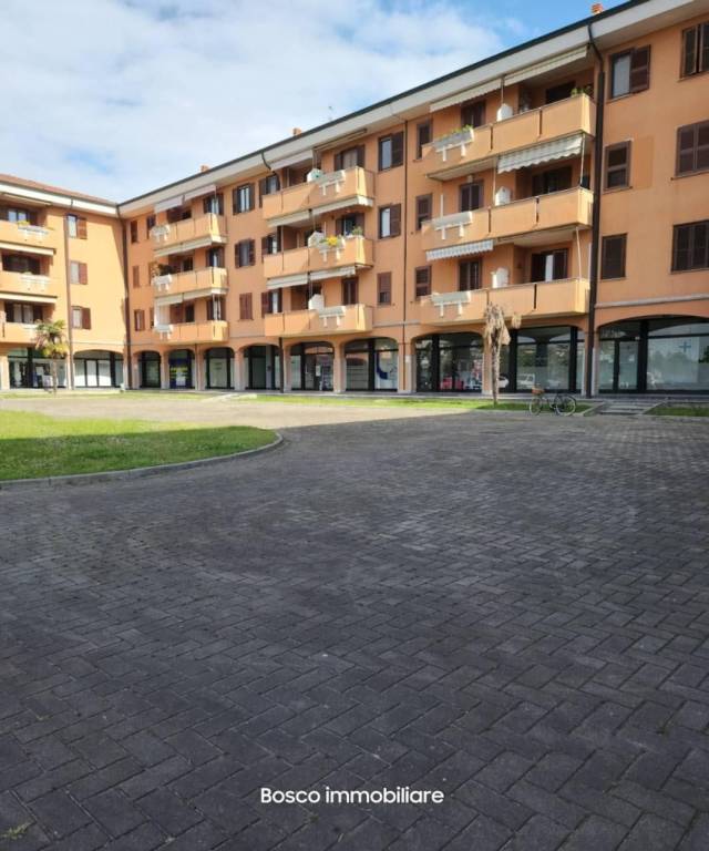 trivano in vendita a Paullo
