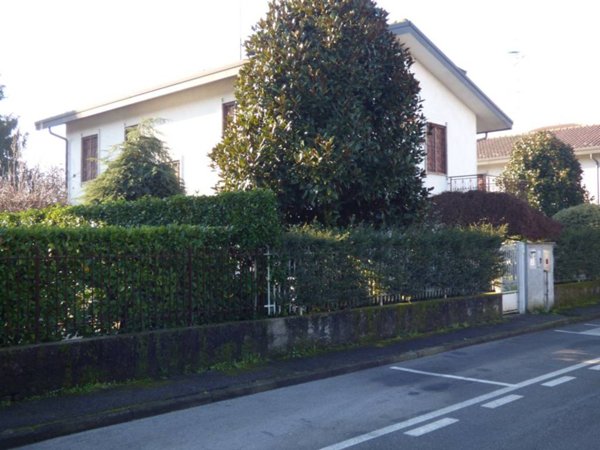 casa indipendente in vendita a Paullo