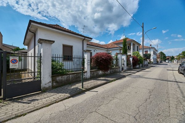 casa indipendente in vendita a Paullo