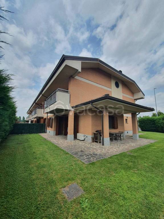 casa indipendente in vendita a Paullo