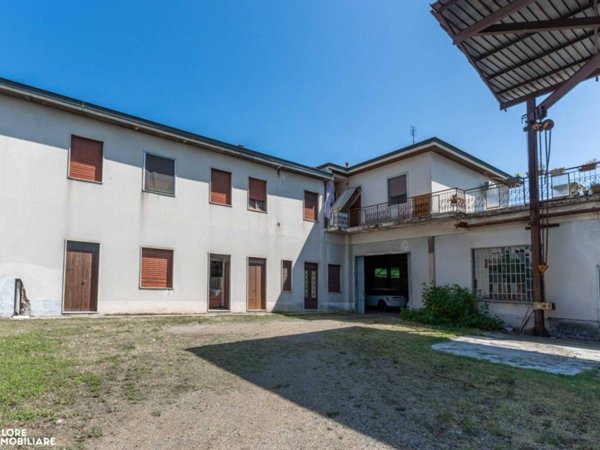 casa indipendente in vendita a Paullo in zona Paullo Centro
